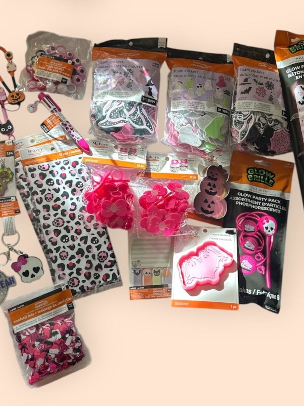 21 Piece Party Craft Halloween DIY Bundle NWT MSRP $91.79